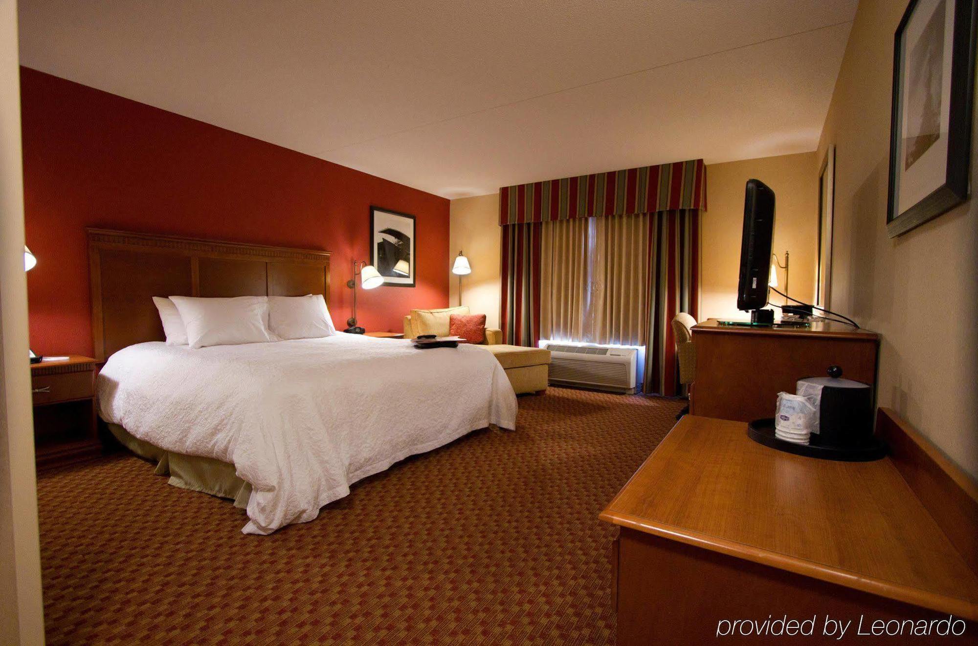 Hampton Inn & Suites East Hartford Dış mekan fotoğraf